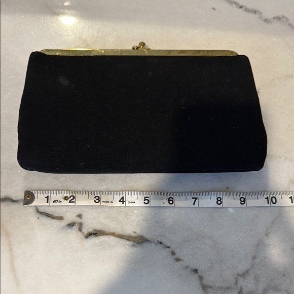 Elegant 1950s vintage Black Clutch - Picture 1 of 8